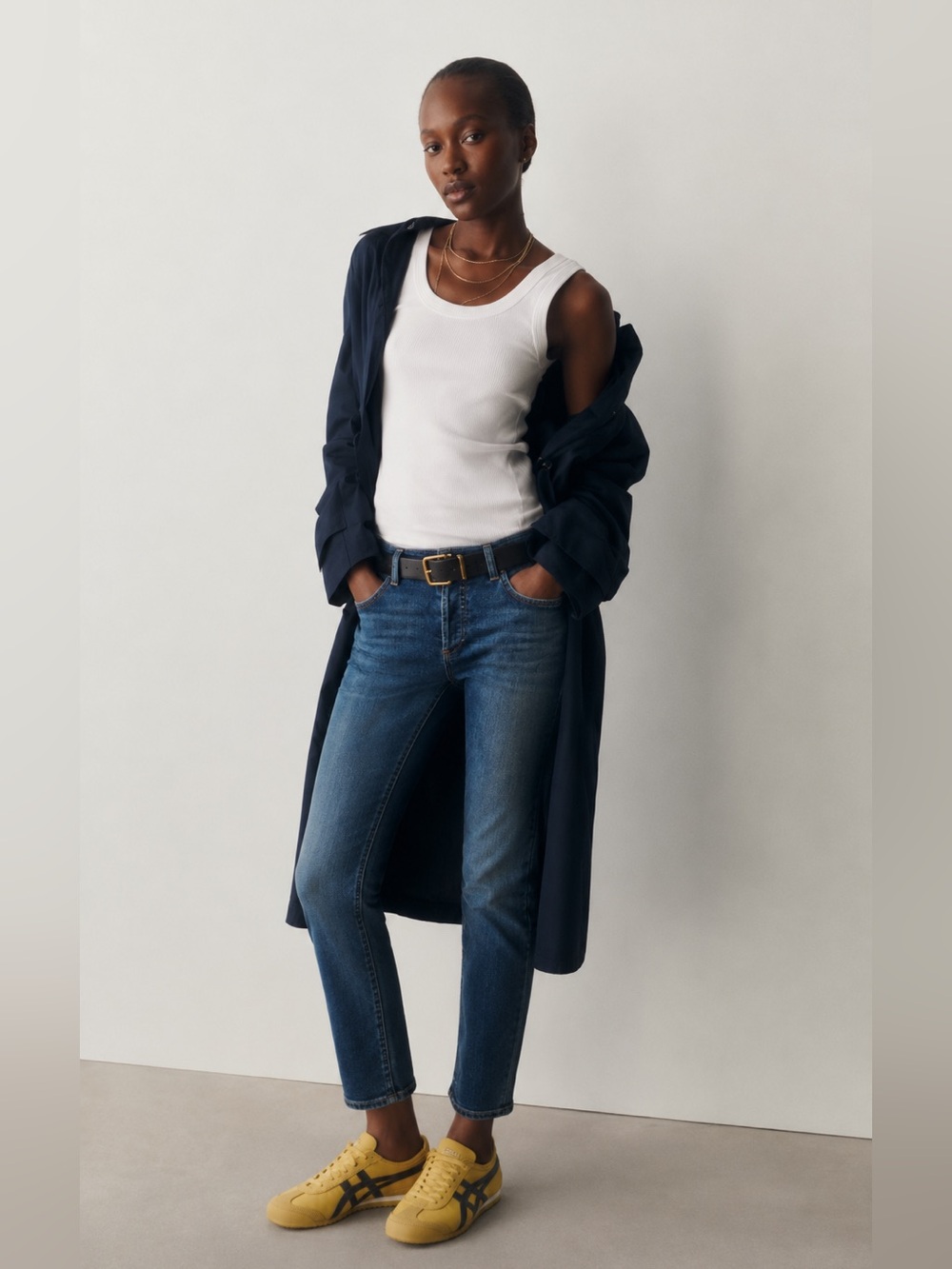 Citizens Of Humanity Women's Boyfriend Jeans in Dark Blue Wash